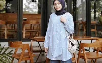 Tips Padu Padan Hijab dan Kemeja agar Tampil Stylish, Cantik & Menawan