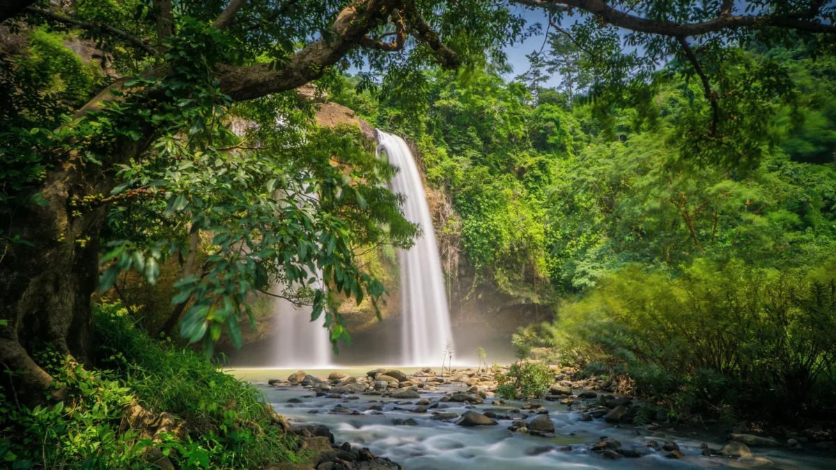 Wisata Tersembunyi Indonesia yang Menawarkan Keindahan Alami