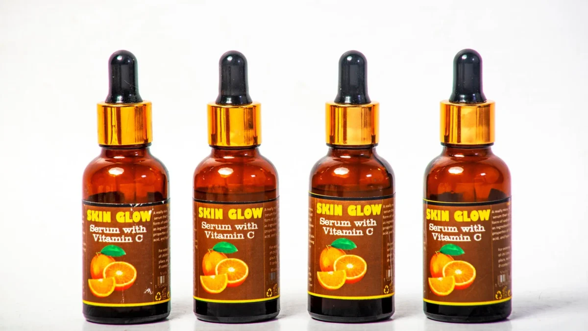 Skincare Untuk Mencerahkan Wajah Terbaik yang Bikin Glowing Alami